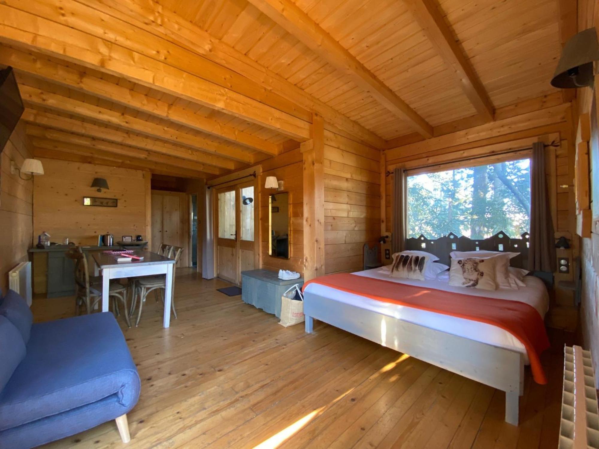 Les Cabanes Dans Les Bois Logis Hotel Villedubert Eksteriør billede