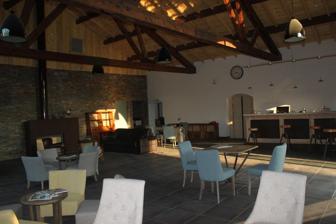 Les Cabanes Dans Les Bois Logis Hotel Villedubert Eksteriør billede